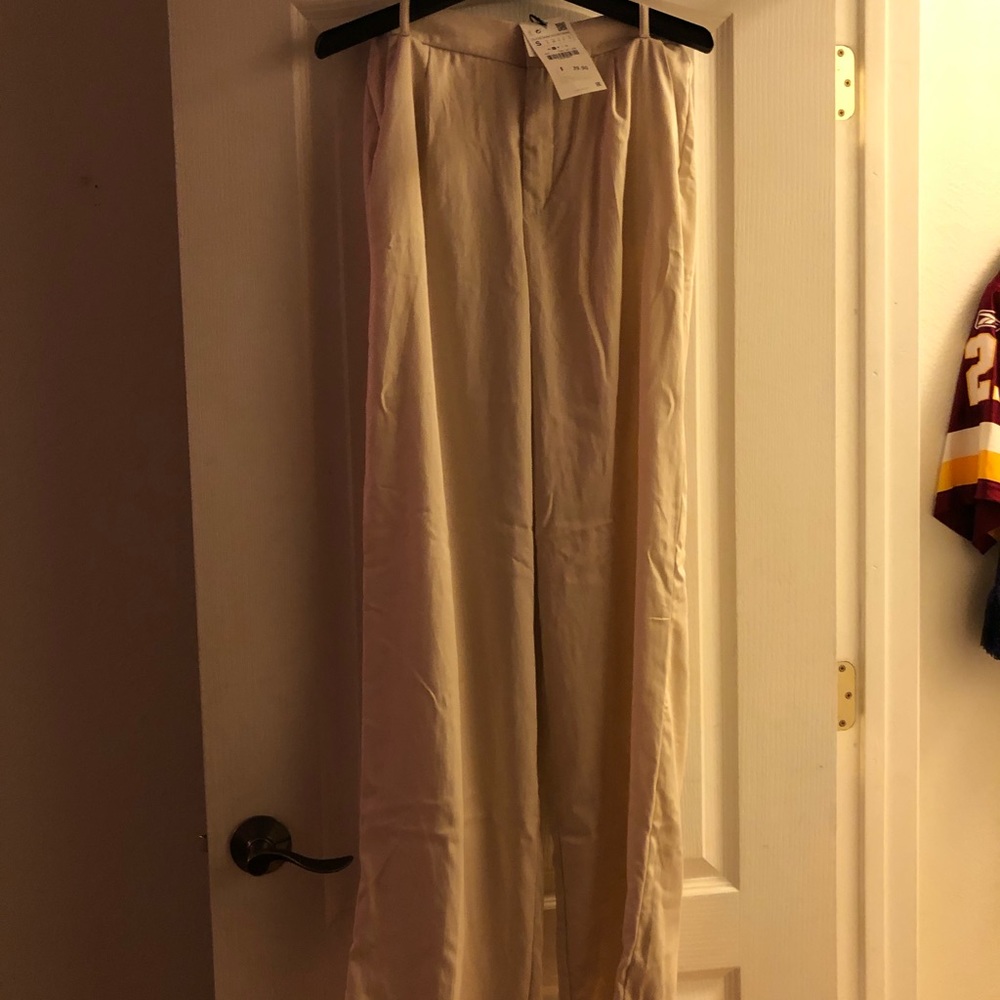 Zara Small Cream/Beige wide leg Trousers